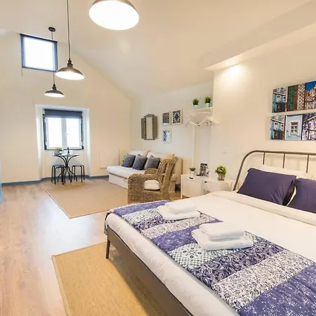 Alfama Lovely Apartment With River View. * Lisbon